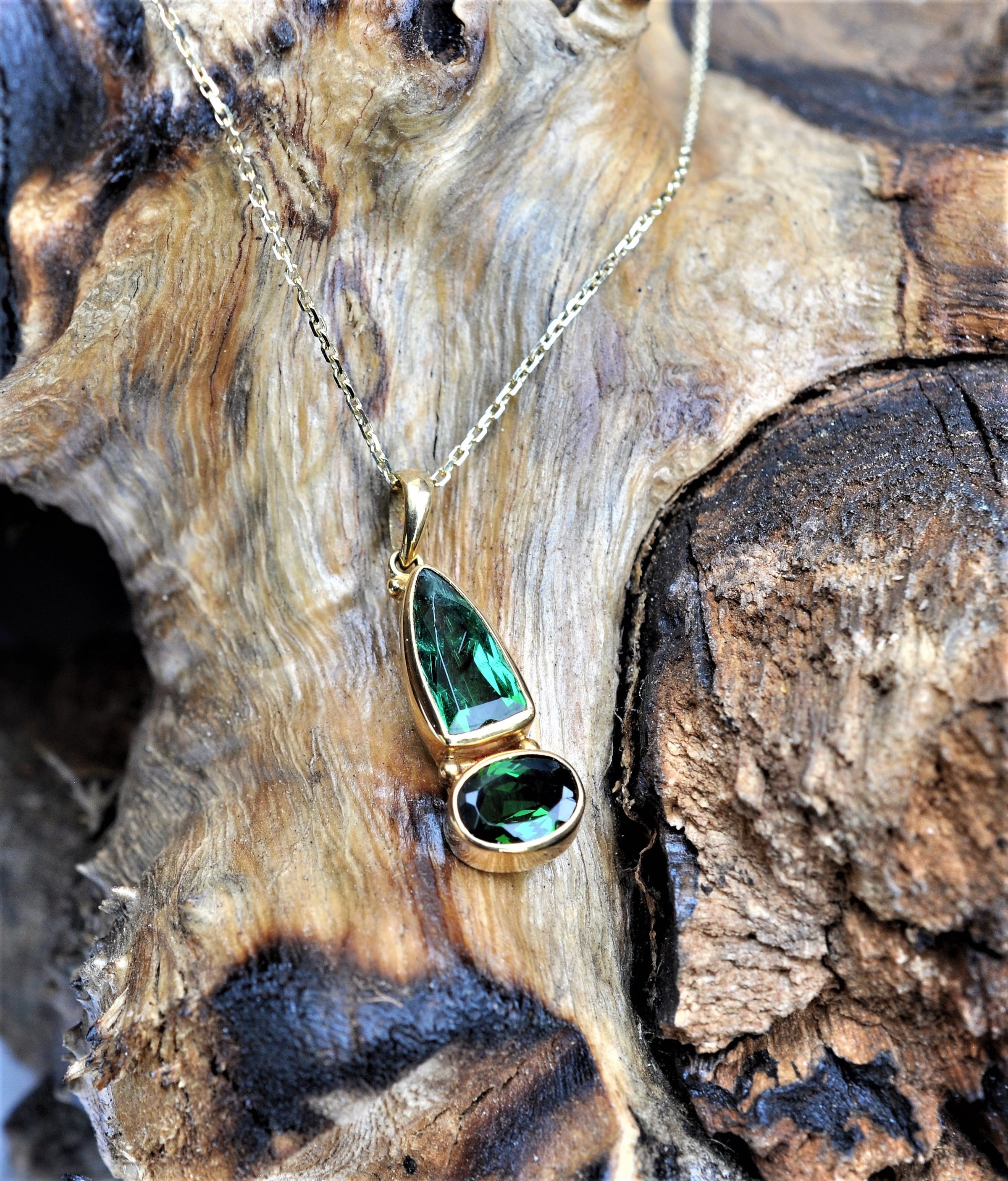 Natural green tourmaline pendant top