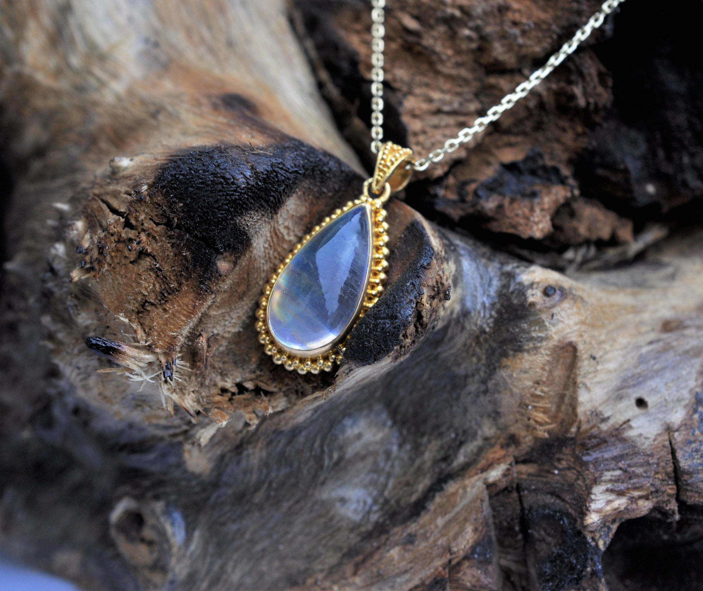 Rainbow Moonstone Pendant
